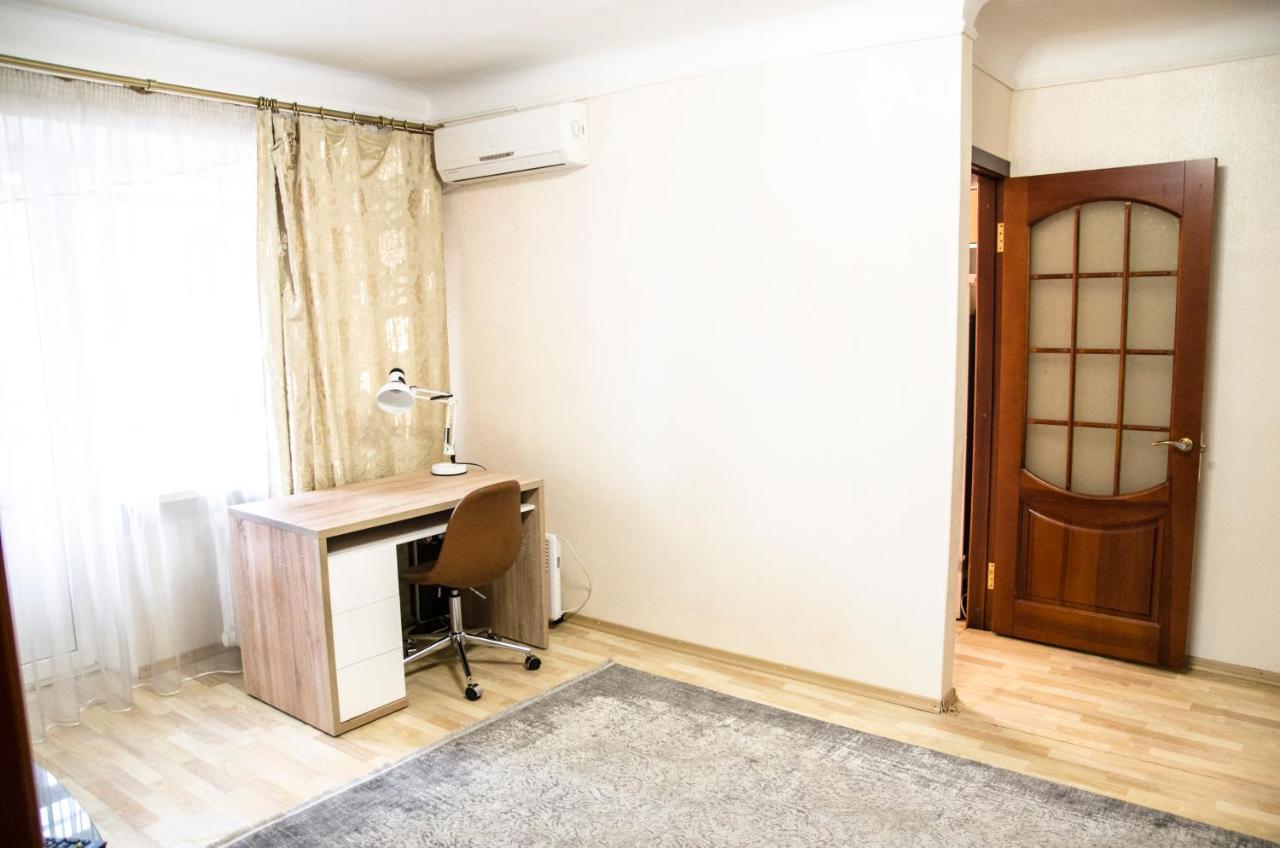 Apartment In The Park Area Of The
